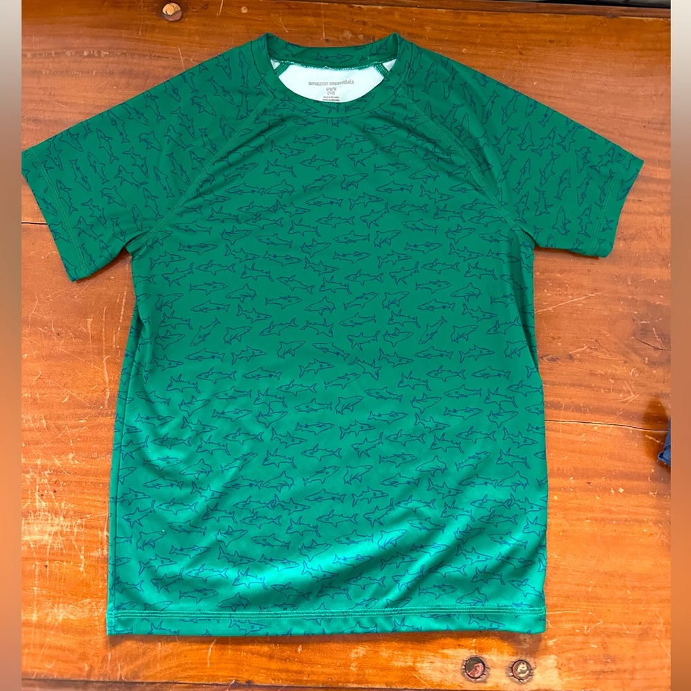 Boys Short sleeve Sun Shirt - L (10)
